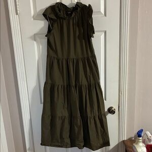 Chepe’ Elegant Olive Green Maxi Dress